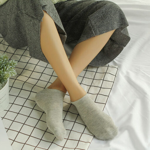 One piece dropshipping pure color cotton socks women's low-cut liners socks shallow mouth plus size gift women's socks Zhuji socks wholesale - Image 4